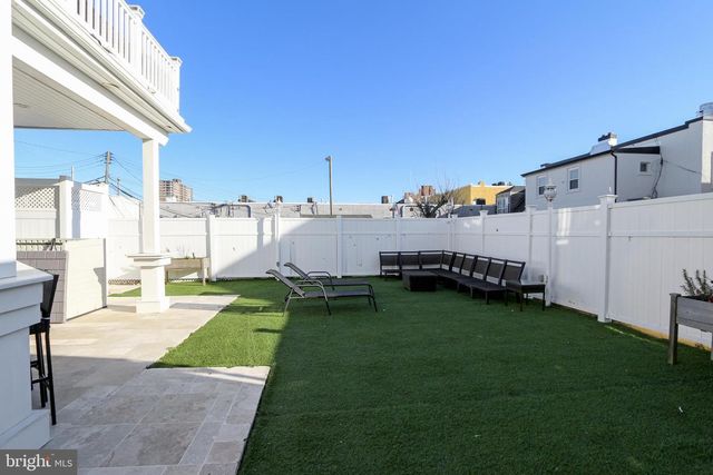4 N DECATUR AVE, Margate City, NJ 08402