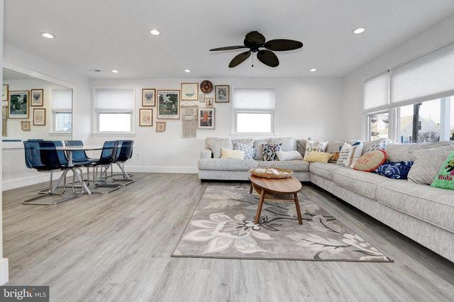 4 N DECATUR AVE, Margate City, NJ 08402