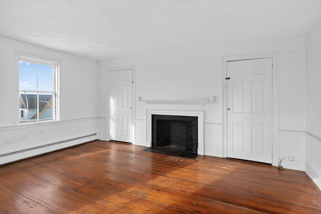 19 Ash St, Marlborough, MA 01752