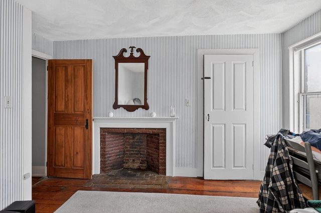 19 Ash St, Marlborough, MA 01752