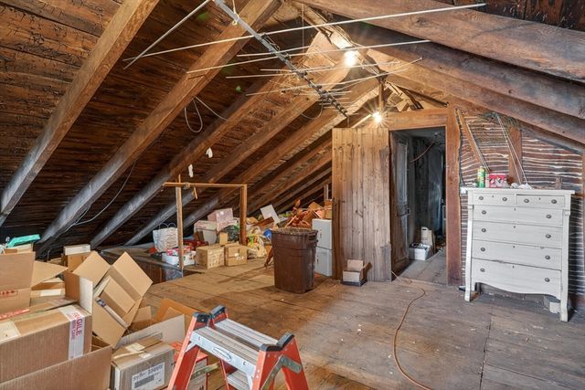19 Ash St, Marlborough, MA 01752
