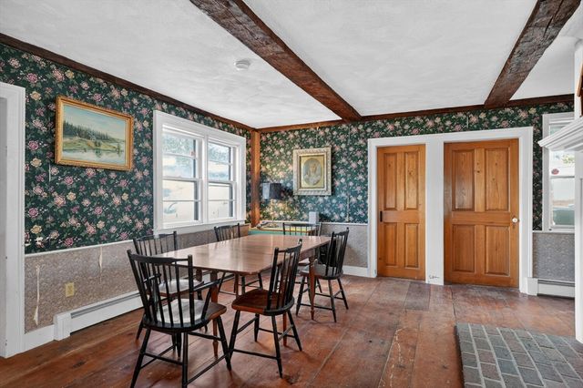 19 Ash St, Marlborough, MA 01752