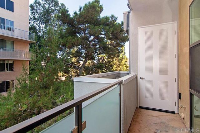 3642 7th. Ave., San Diego, CA 92103