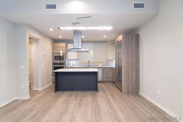 3642 7th. Ave., San Diego, CA 92103