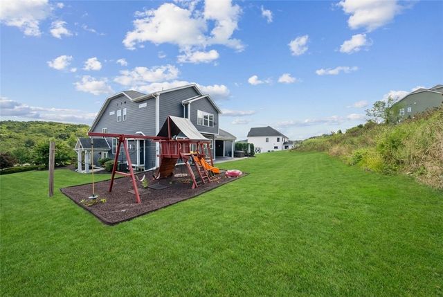 5525 Fontana Court, Export, PA 15632