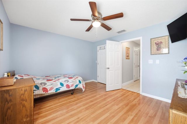2112 HERITAGE CREST DRIVE, Valrico, FL 33594
