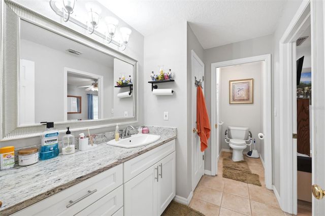 2112 HERITAGE CREST DRIVE, Valrico, FL 33594
