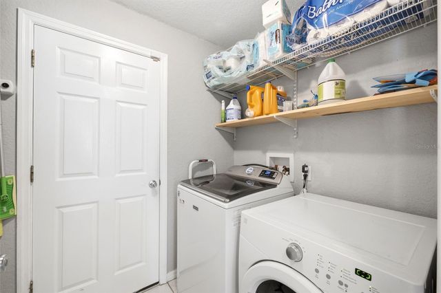 2112 HERITAGE CREST DRIVE, Valrico, FL 33594