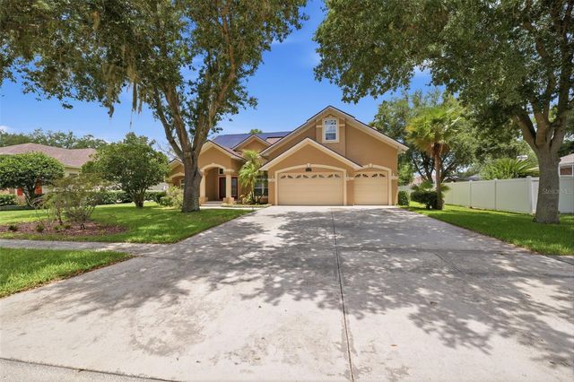 2112 HERITAGE CREST DRIVE, Valrico, FL 33594