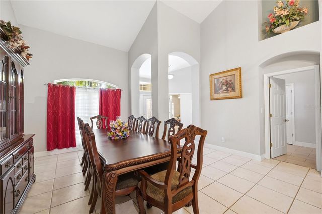 2112 HERITAGE CREST DRIVE, Valrico, FL 33594