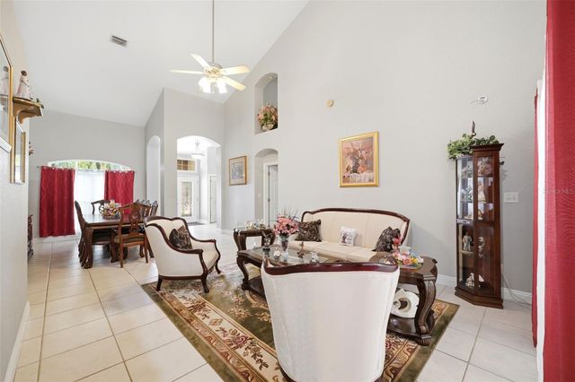 2112 HERITAGE CREST DRIVE, Valrico, FL 33594