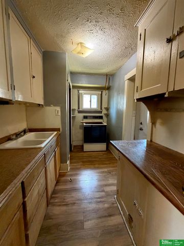 5516 N 37 Street, Omaha, NE 68111