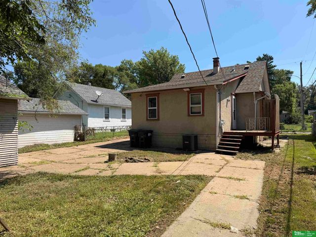 5516 N 37 Street, Omaha, NE 68111