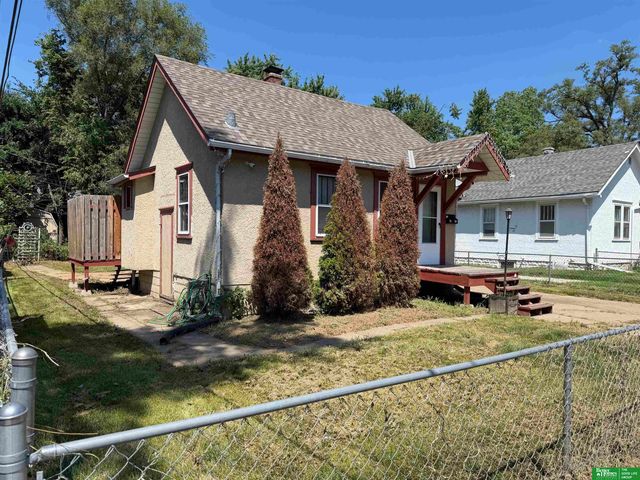 5516 N 37 Street, Omaha, NE 68111