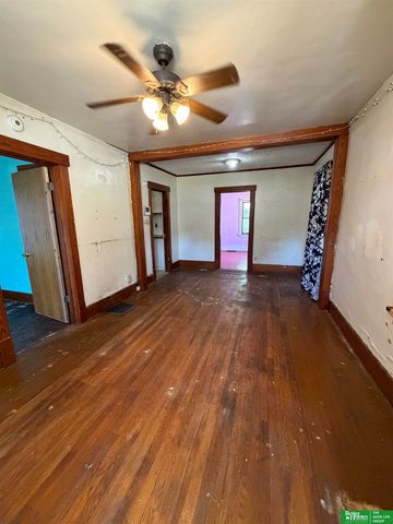 5516 N 37 Street, Omaha, NE 68111