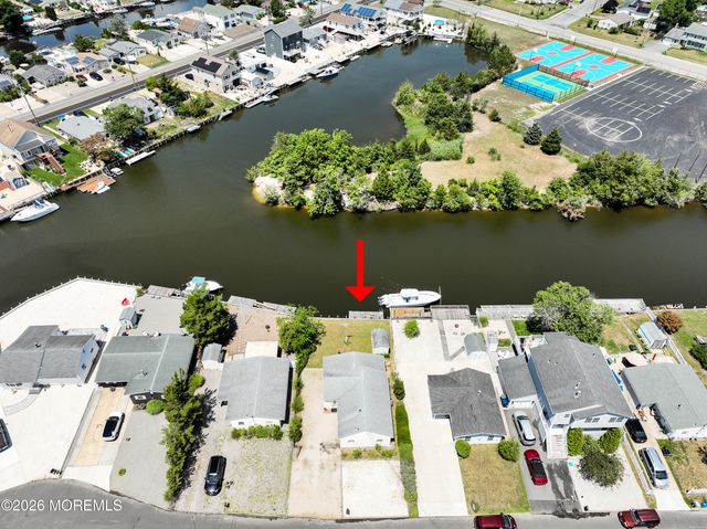 28 Lake Saint Clair Drive, Little Egg Harbor, NJ 08087