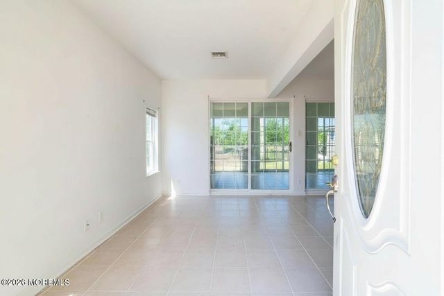28 Lake Saint Clair Drive, Little Egg Harbor, NJ 08087