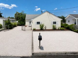 28 Lake Saint Clair Drive, Little Egg Harbor, NJ 08087
