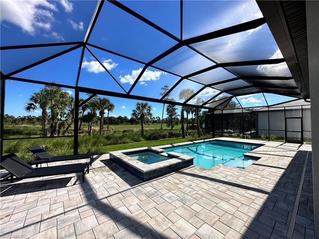 9260 Cormorant DR, Naples, FL 34120