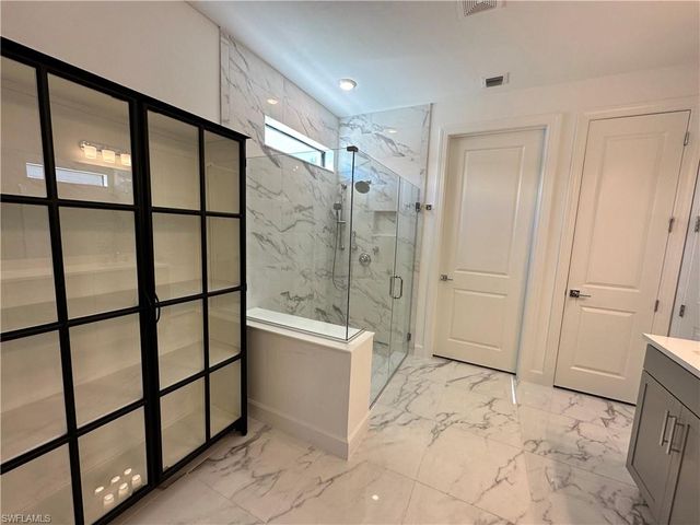 9260 Cormorant DR, Naples, FL 34120