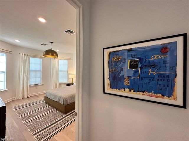 9260 Cormorant DR, Naples, FL 34120