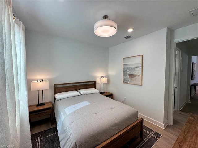 9260 Cormorant DR, Naples, FL 34120