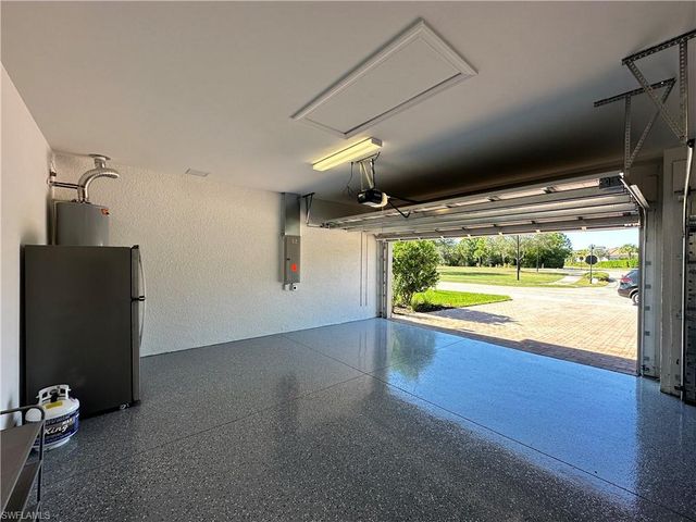 9260 Cormorant DR, Naples, FL 34120