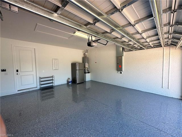 9260 Cormorant DR, Naples, FL 34120