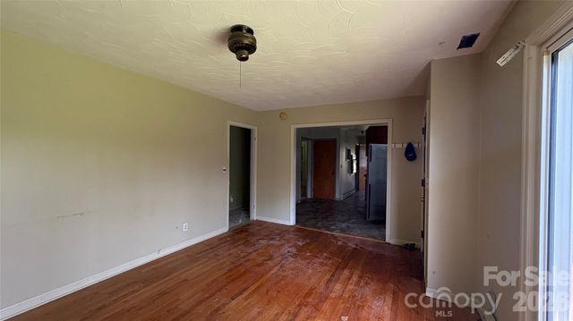 520 Cottrell Hill Road, Lenoir, NC 28645
