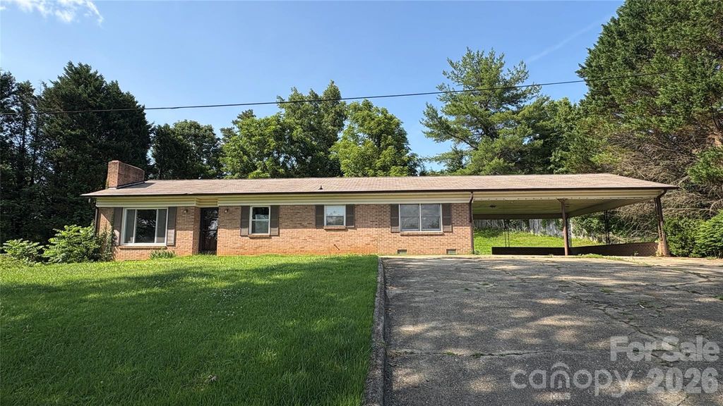520 Cottrell Hill Road, Lenoir, NC 28645