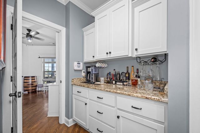 2618 Cloverfields Ct, Murfreesboro, TN 37130