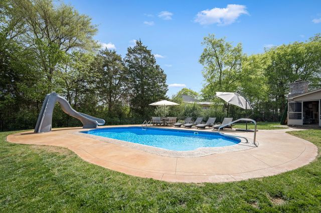 2618 Cloverfields Ct, Murfreesboro, TN 37130