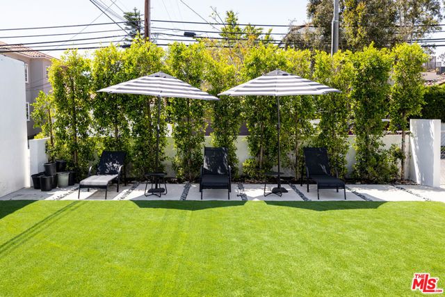 6380 Lindenhurst Avenue, Los Angeles, CA 90048