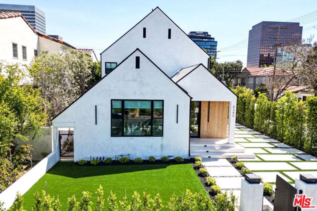 6380 Lindenhurst Avenue, Los Angeles, CA 90048