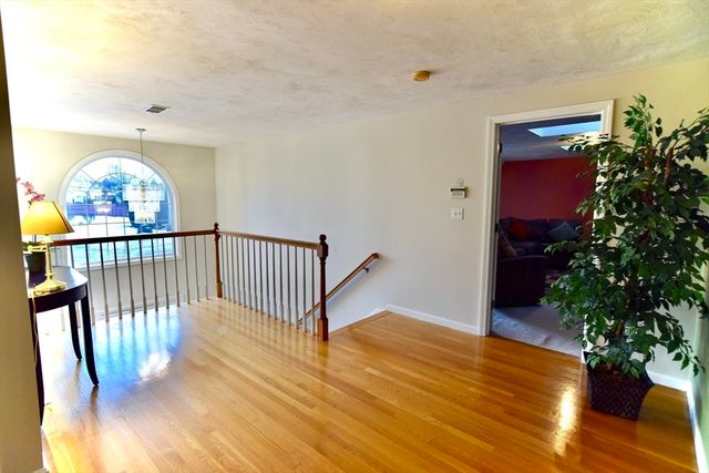 172 Edgehill Road 172, Norwood, MA 02062