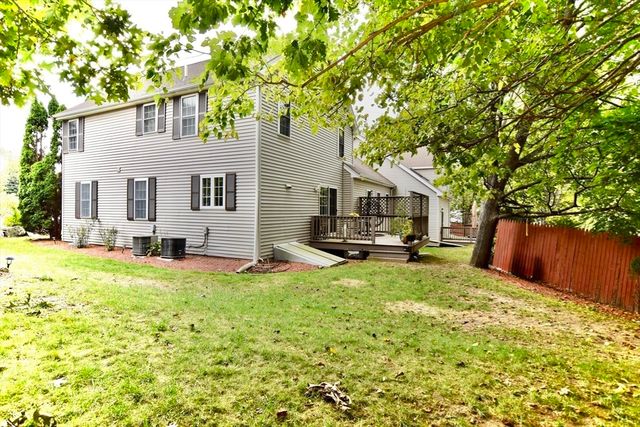 172 Edgehill Road 172, Norwood, MA 02062