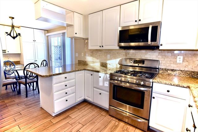 172 Edgehill Road 172, Norwood, MA 02062