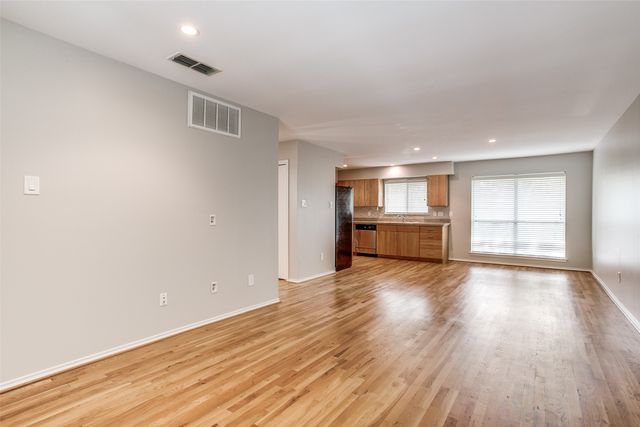 4616 W Lovers Lane, Dallas, TX 75209