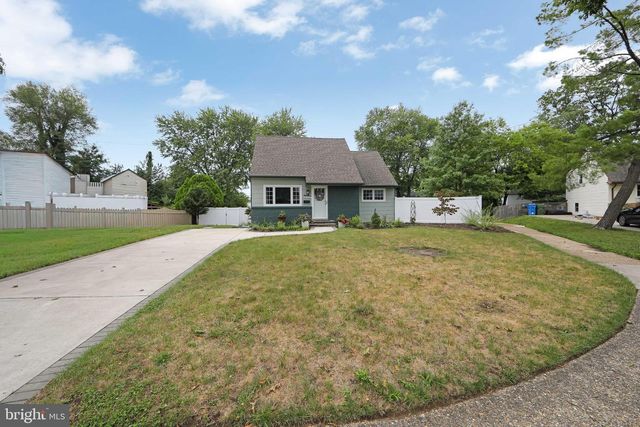 1517 BEVERLY TER, Cherry Hill, NJ 08003