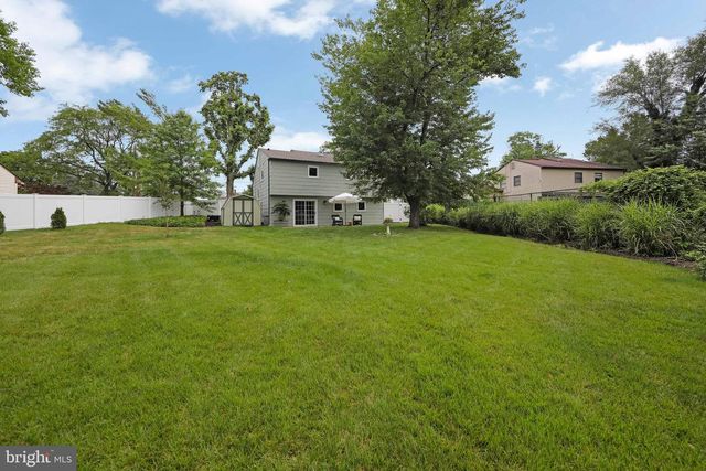 1517 BEVERLY TER, Cherry Hill, NJ 08003