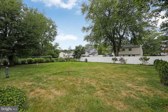 1517 BEVERLY TER, Cherry Hill, NJ 08003