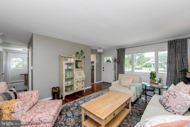 1517 BEVERLY TER, Cherry Hill, NJ 08003