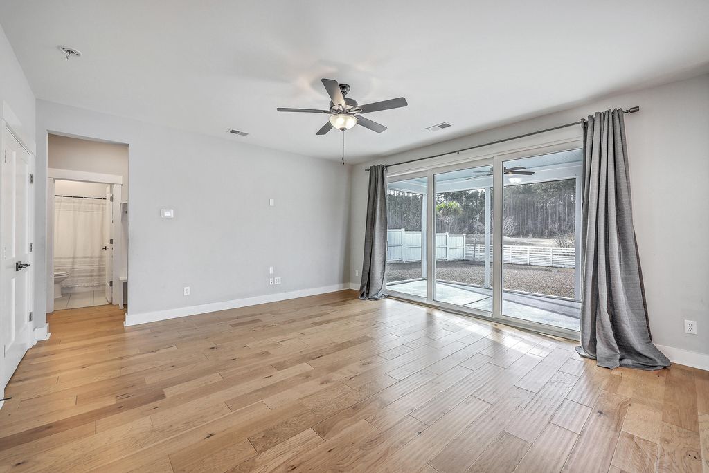 Image 17 of property listing at 212 Clearblue Lp, Summerville, SC 29486