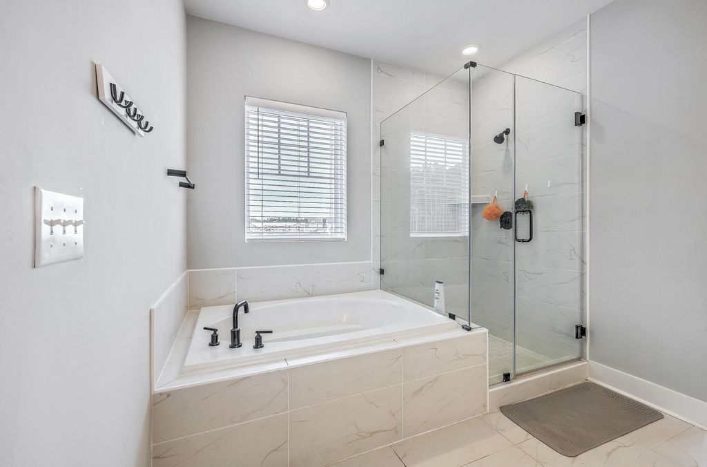 Image 30 of property listing at 212 Clearblue Lp, Summerville, SC 29486