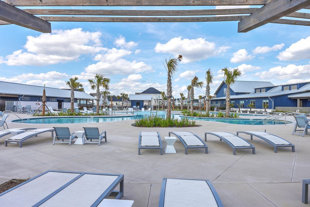 Image 47 of property listing at 212 Clearblue Lp, Summerville, SC 29486