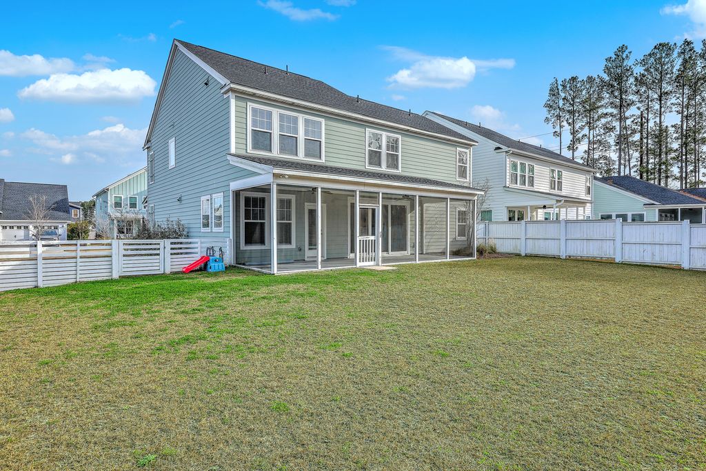 Image 7 of property listing at 212 Clearblue Lp, Summerville, SC 29486