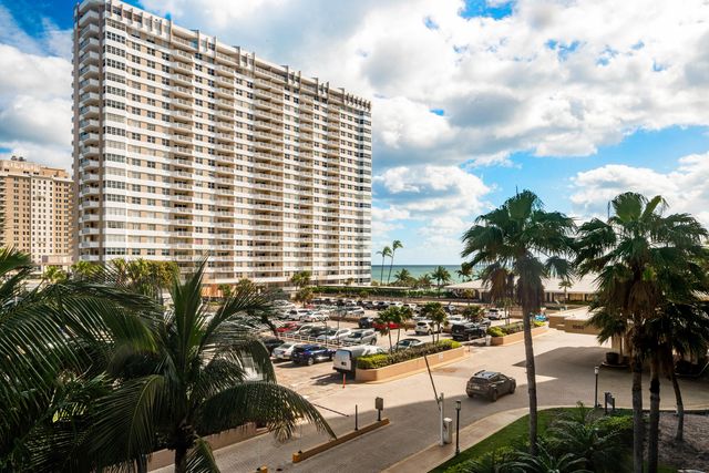 1980 S OCEAN Drive 3P, Hallandale Beach, FL 33009