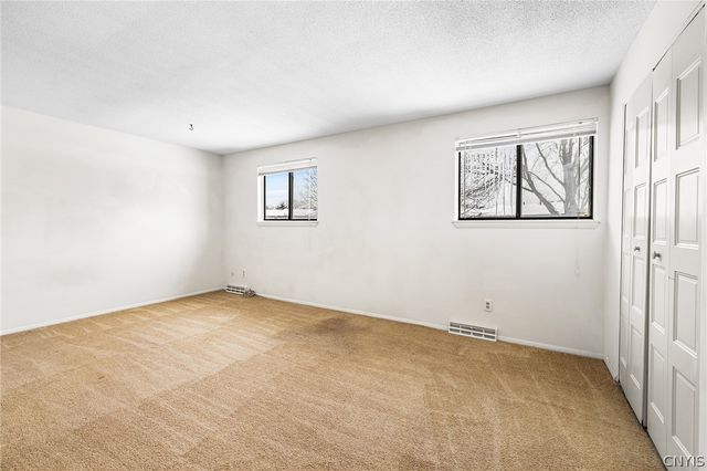 364 Cameco Circle, Salina, NY 13090