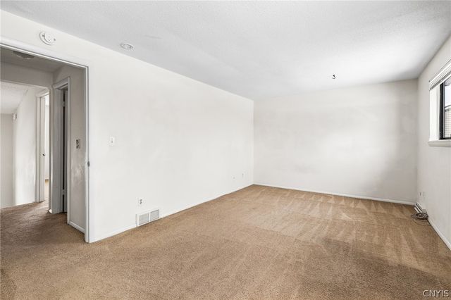 364 Cameco Circle, Salina, NY 13090