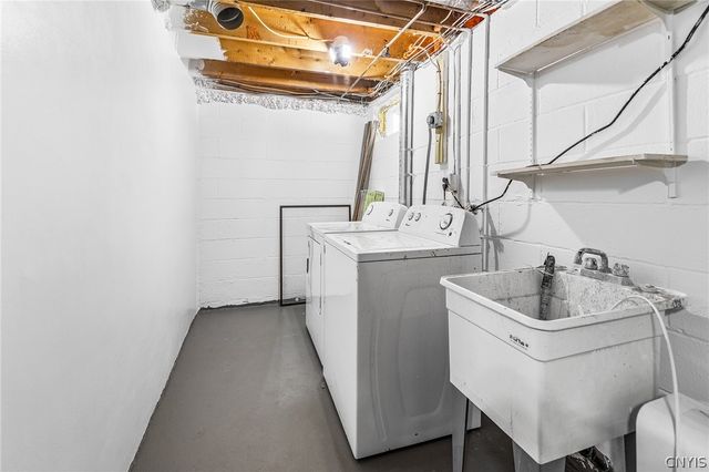 364 Cameco Circle, Salina, NY 13090